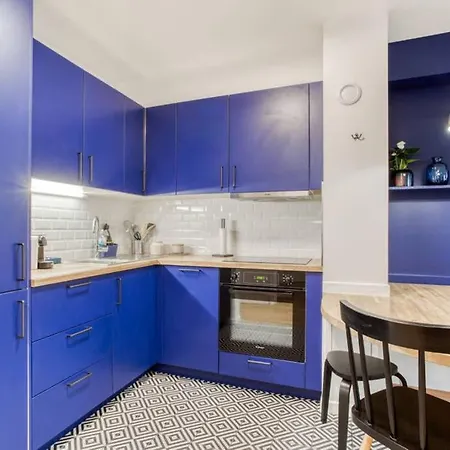 La Serrisienne 3 - Val D'europe Place Toscane - Disneyland Paris - 4 A 6 Personnes Apartment *